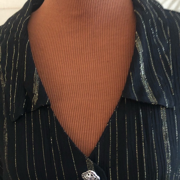 C.M. Shapes Long Sleeve Blouse Plus Size 4x Black and Gold Striped NWOT - Picture 7 of 10